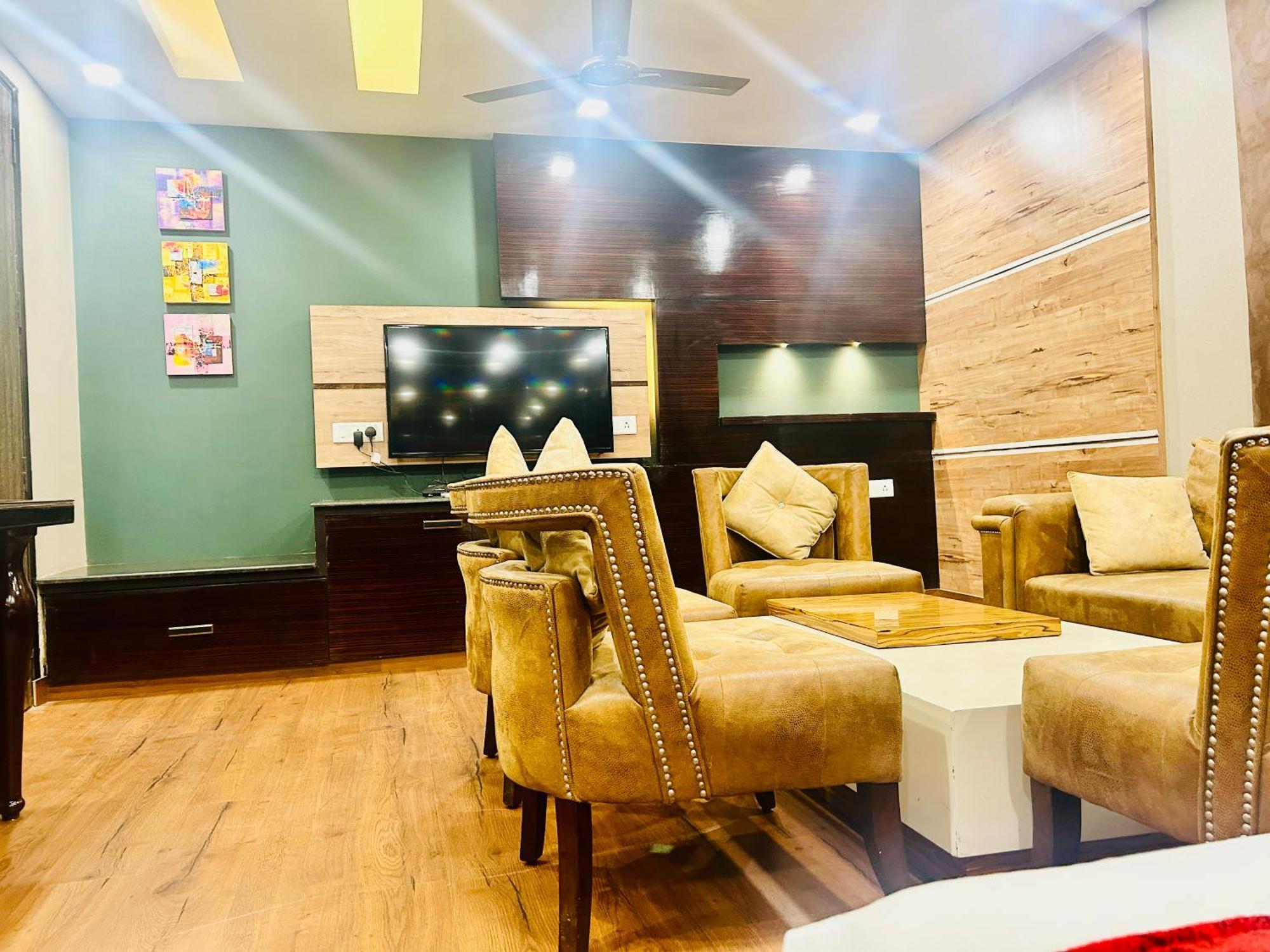 Hotel Gold Souk - Karol Bagh Delhi  Exterior photo