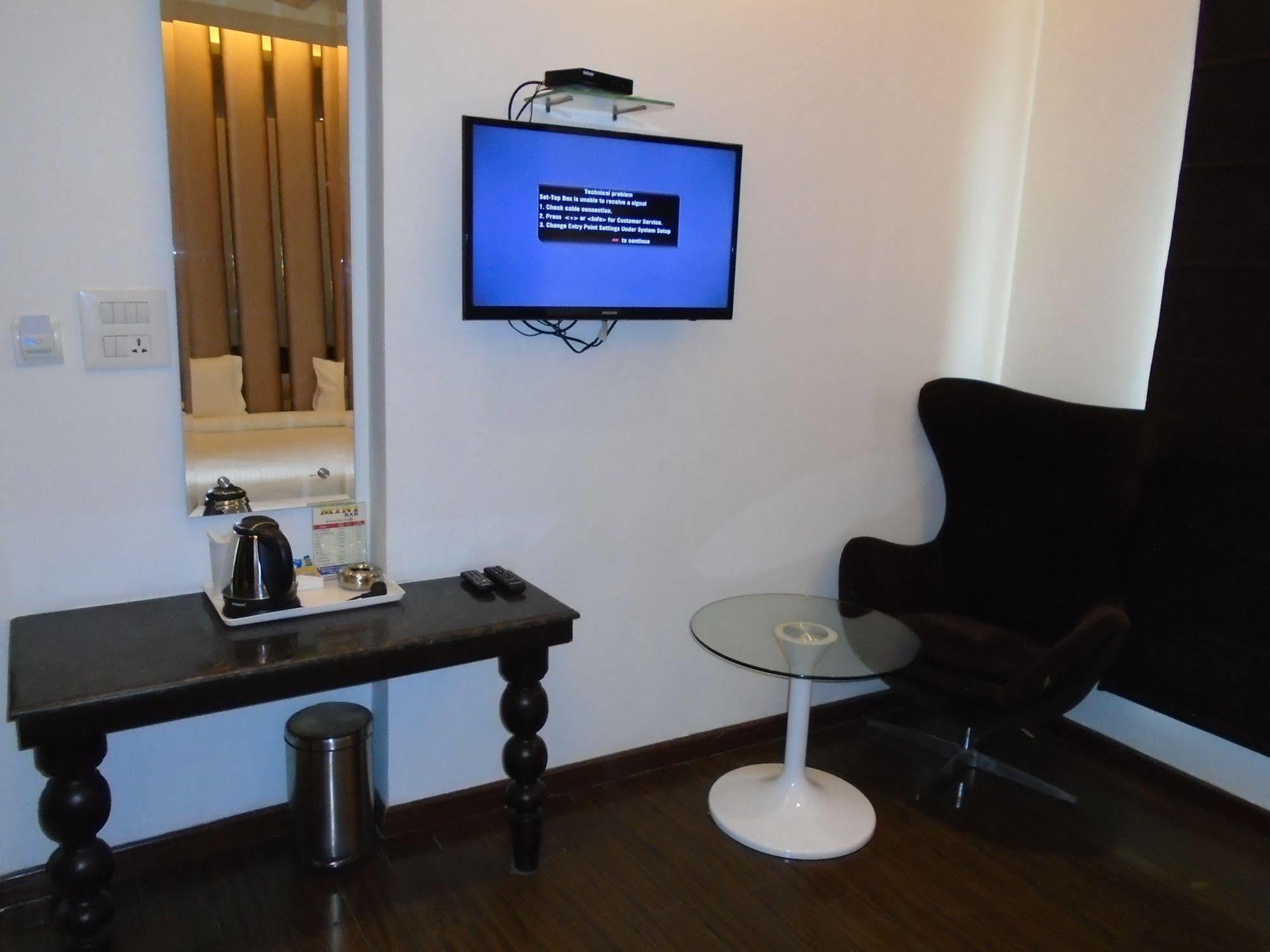 Hotel Gold Souk - Karol Bagh Delhi  Exterior photo