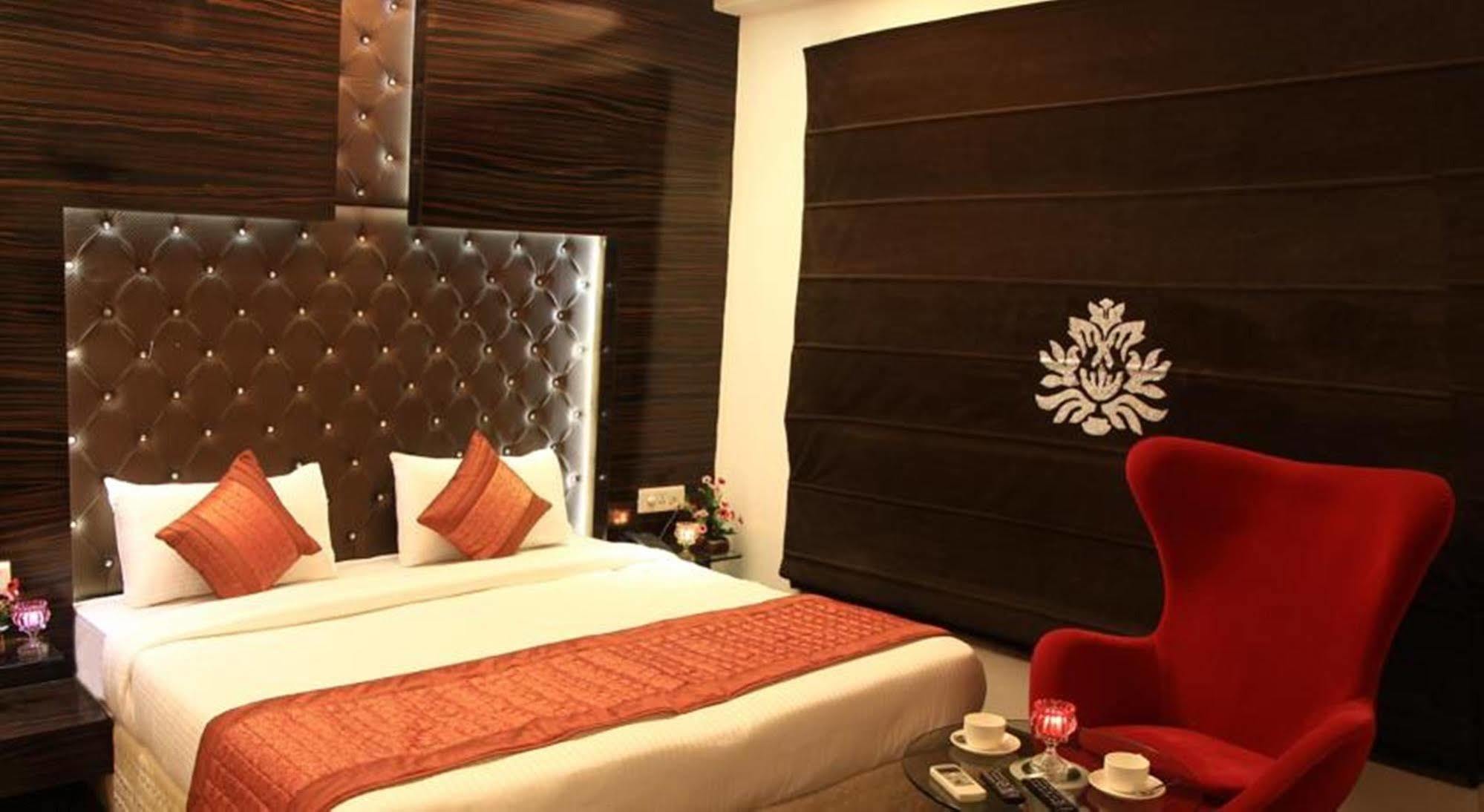 Hotel Gold Souk - Karol Bagh Delhi  Exterior photo