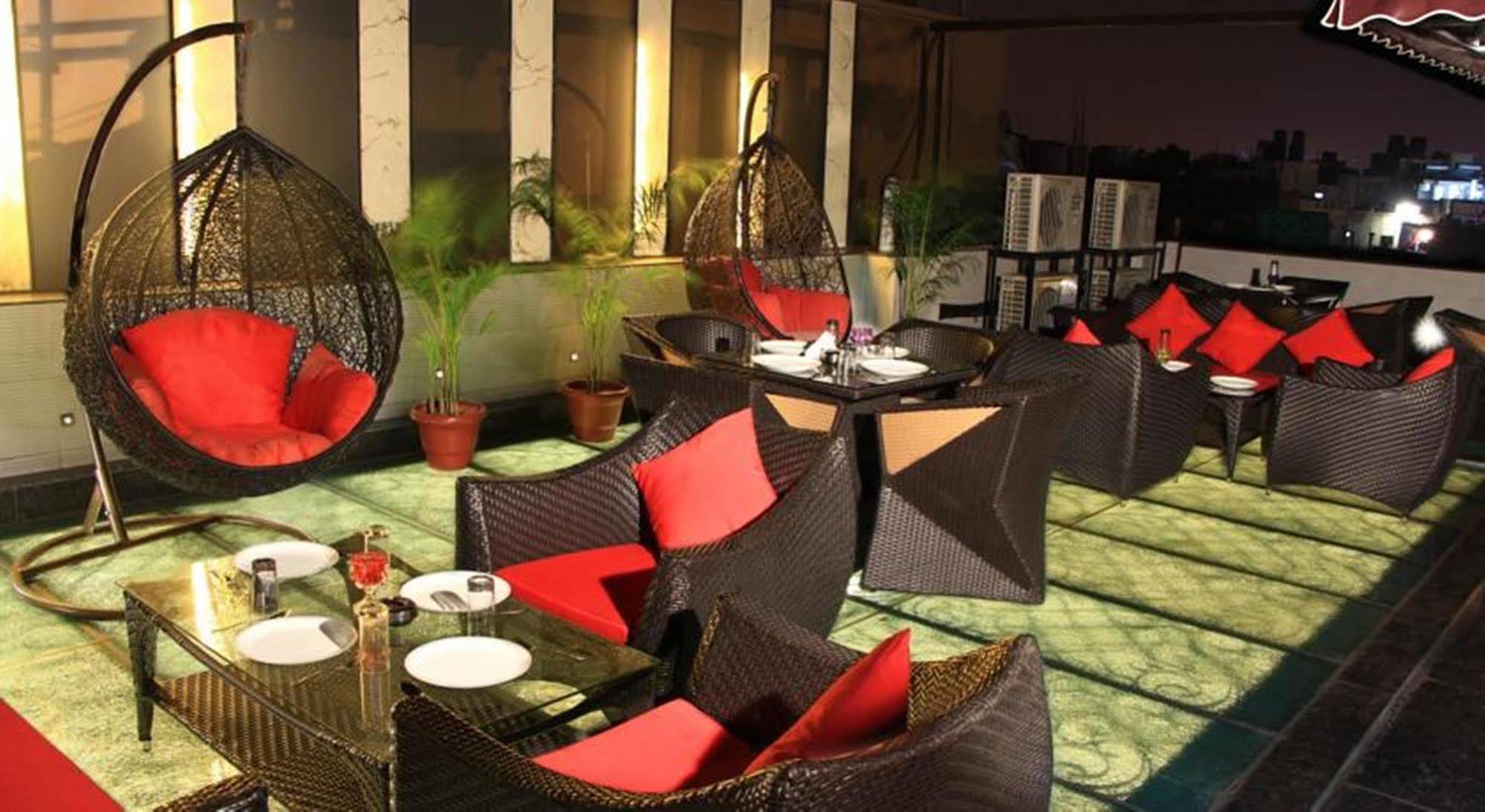 Hotel Gold Souk - Karol Bagh Delhi  Exterior photo